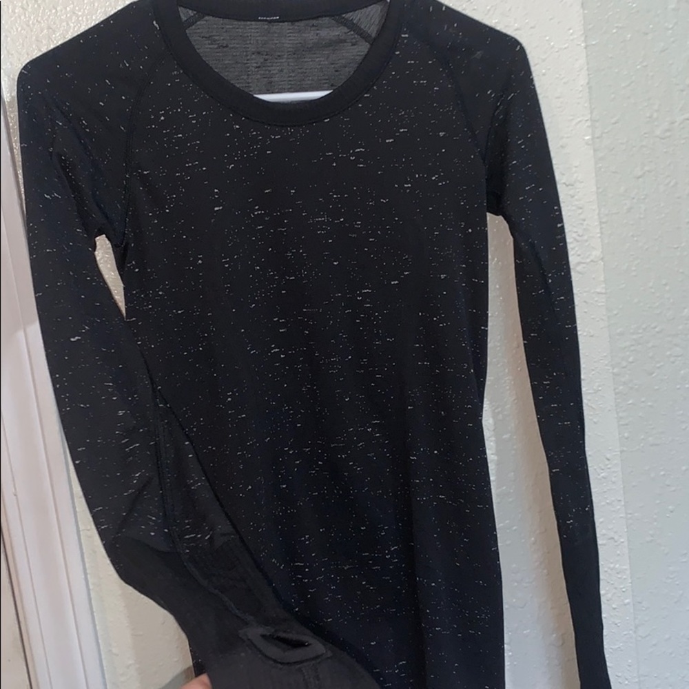 Barely worn lulu running shirt